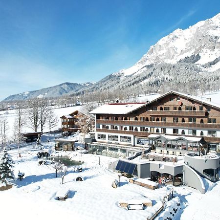 Hotel Berghof Ramsau am Dachstein Exterior photo