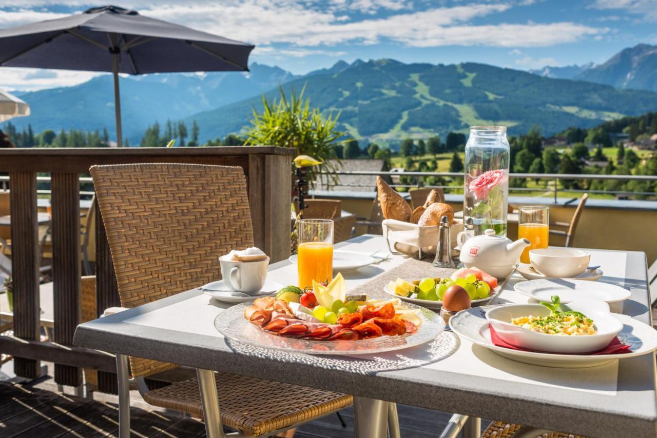 Hotel Berghof Ramsau am Dachstein Exterior photo