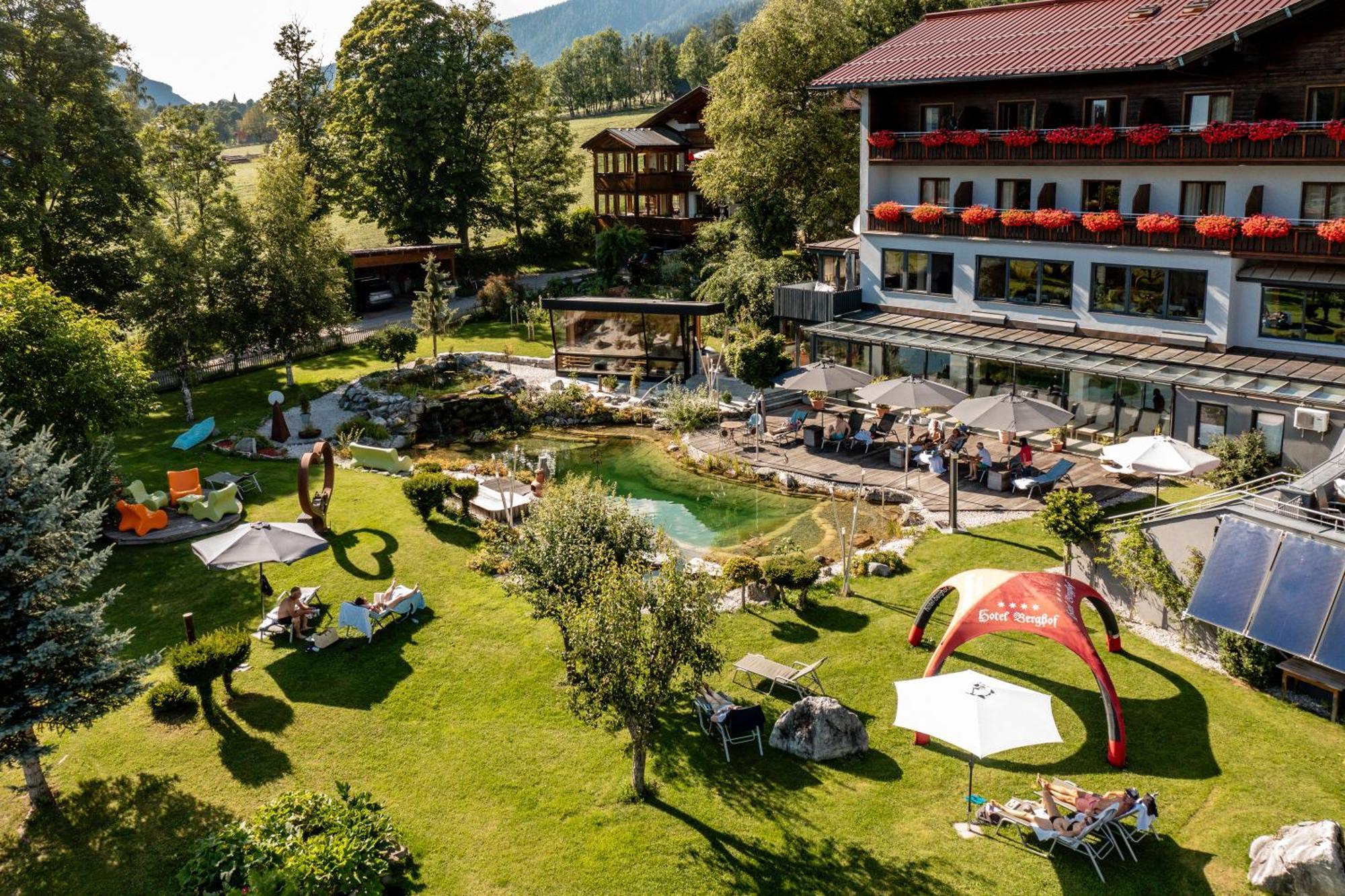 Hotel Berghof Ramsau am Dachstein Exterior photo